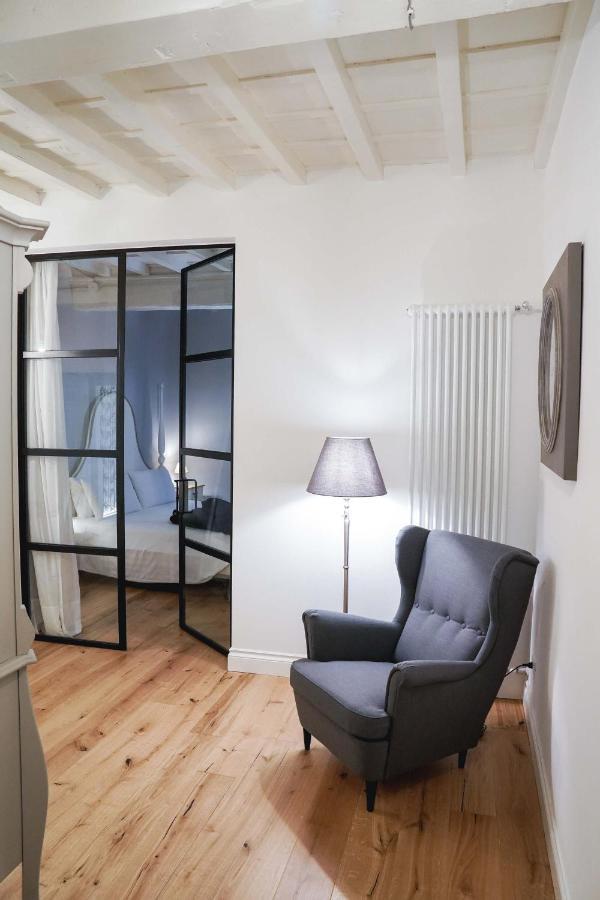 Art Apartment Black & White Suite Florence Exterior photo